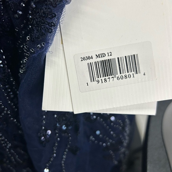 Mac Duggal 20304 NWT EMBELLISHED FLUTTER SLEEVE TEA-LENGTH DRESS - Blue - Picture 13 of 15